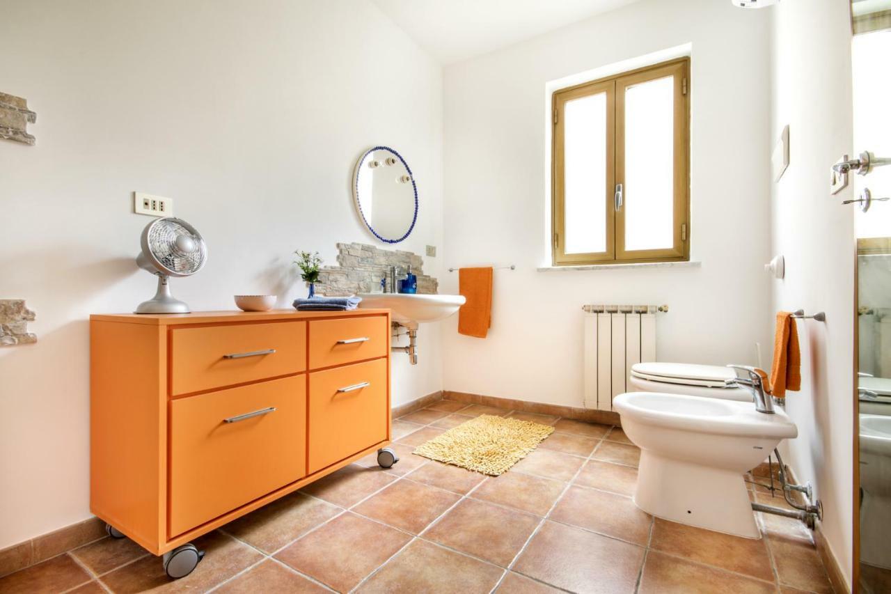 Ferienwohnung Area 52 Storia Ed Eleganza Vicino Ai Teatri Palermo Exterior foto