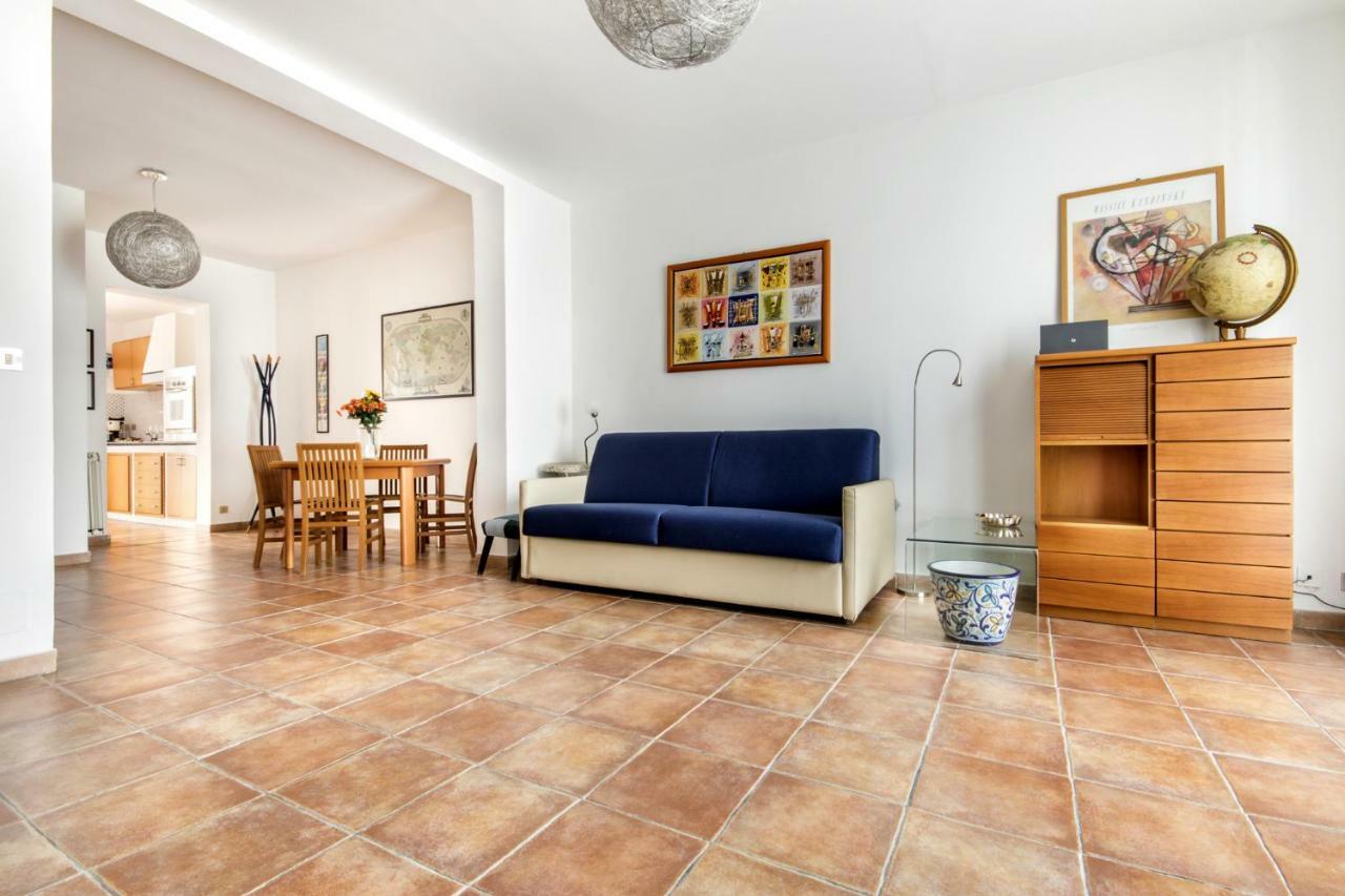 Ferienwohnung Area 52 Storia Ed Eleganza Vicino Ai Teatri Palermo Exterior foto